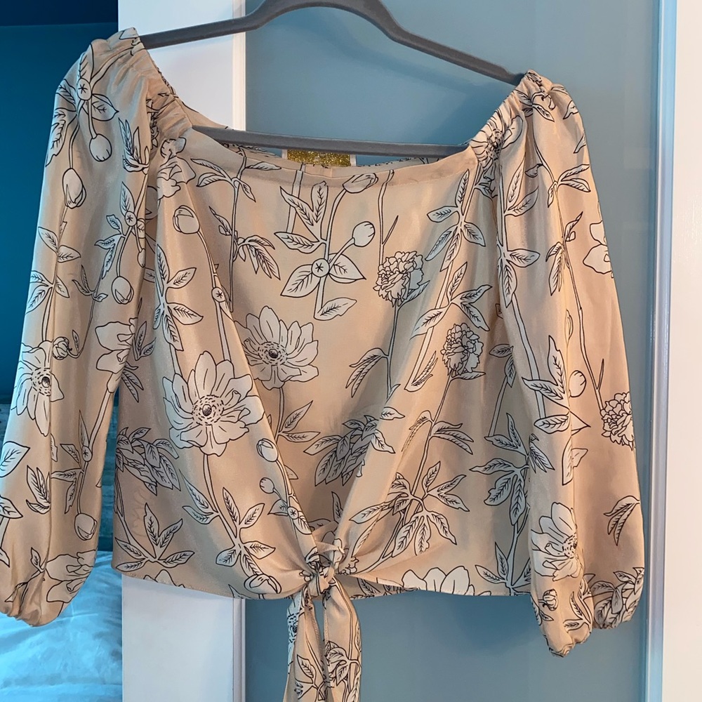 Amanda uprichard very good condition off the shoulder top